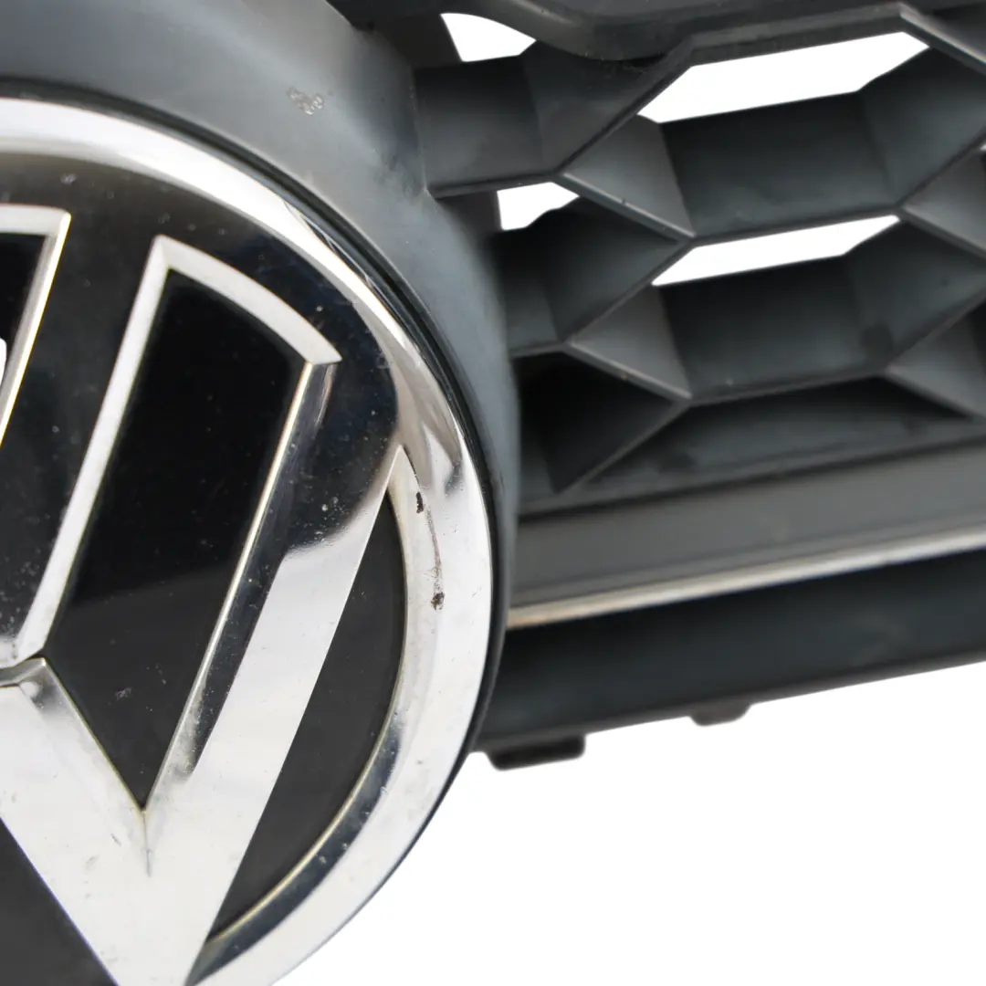Front Bumper Centre Grille Panel to Volkswagen Golf Mk7 GTD with Part number 5G0853651AL Volkswagen Golf Mk7 GTD Front Bumper Centre Grille Panel - SKU 5G0853651AL - Part number 5G0853651AL