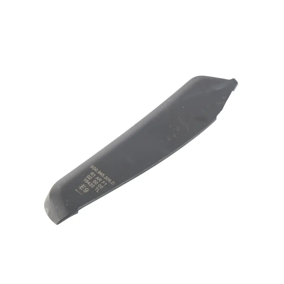Finitura Fanale Posteriore Interna Sinistra per Volkswagen Golf Mk7 con numero di parte 5G0945309D Volkswagen Golf Mk7 Finitura Fanale Posteriore Interna Sinistra - SKU 5G0945309D - Numero di parte 5G0945309D