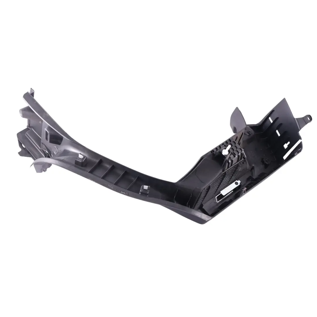 Embellecedor Maletero Soporte Bandeja Trasera para Volkswagen Golf MK7 con número de pieza 5G6867761E Volkswagen Golf MK7 Embellecedor Maletero Soporte Bandeja Trasera - SKU 5G6867761E - Número de pieza 5G6867761E