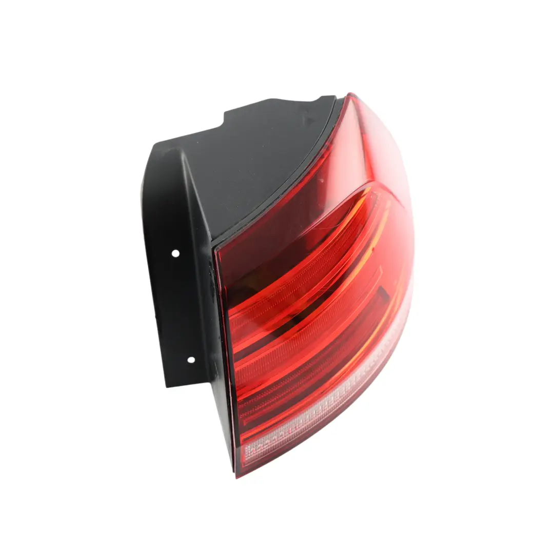 Tail Light Outer Lamp Rear Right O/S to Volkswagen Golf Mk7 Estate with Part number 5G9945096E Volkswagen Golf Mk7 Estate Tail Light Outer Lamp Rear Right O/S - SKU 5G9945096E - Part number 5G9945096E