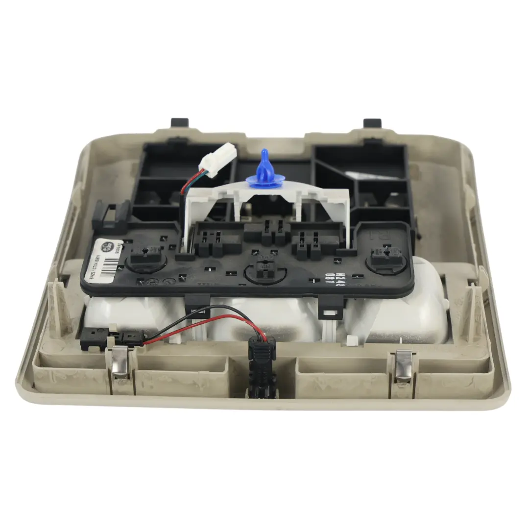 Front Interior Roof Reading Light to Land Rover Discovery 4 L319 with Part number 5H22-13704-BBW Land Rover Discovery 4 L319 Front Interior Roof Reading Light - SKU 5H22-13704-BBW - Part number 5H22-13704-BBW
