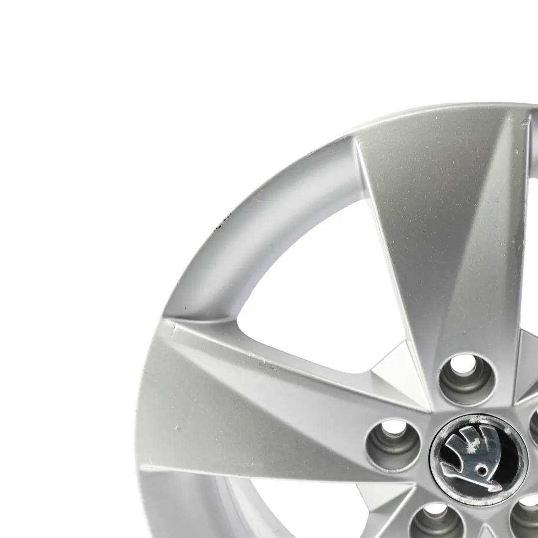 Skoda Fabia Mk2 Roomster Jante Alliage Argent 15" 6J ET:43 - SKU 5J0601025AB-SL2 - Numéro de pièce 5J0601025AB