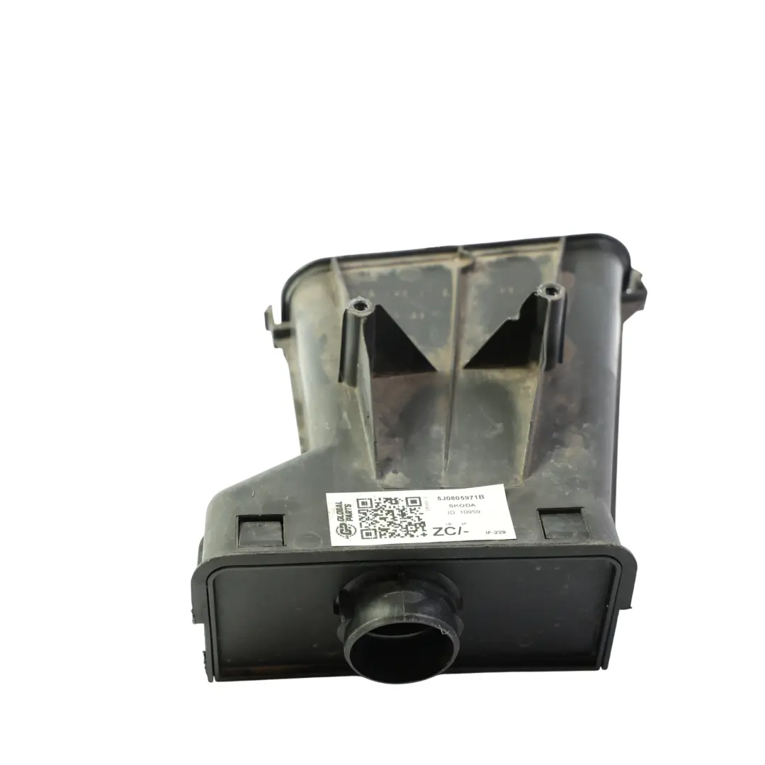 Rura Dolotowa Powietrza 1.2 Benzyna do Skoda Fabia 5J o numerze 5J0805971B Skoda Fabia 5J Rura Dolotowa Powietrza 1.2 Benzyna - SKU 5J0805971B - Numer Części 5J0805971B