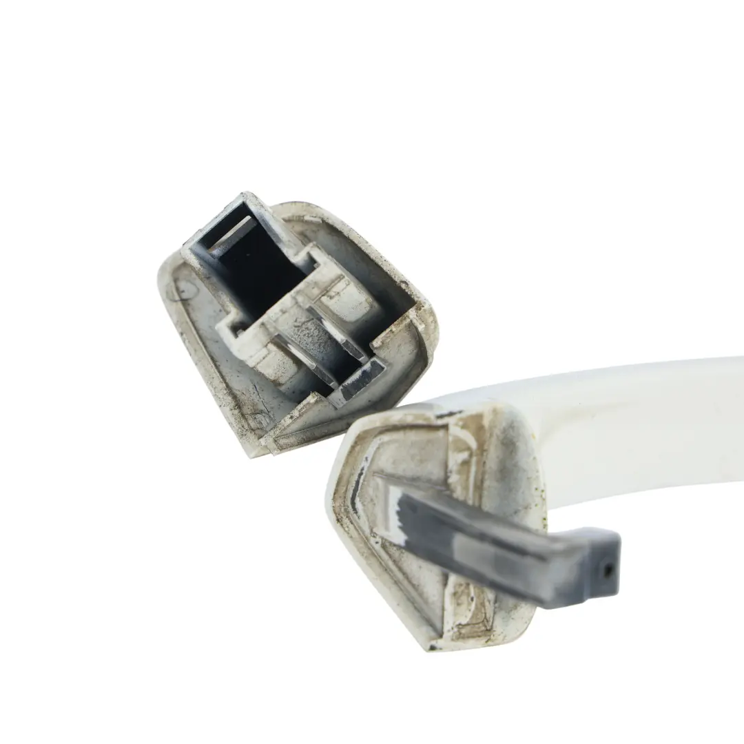 Mk6 Uchwyt Klamka Drzwi Tył Prawy Biały B9A 5K0837206C do Volkswagen Golf o numerze 5K0837206C-CWH Volkswagen Golf Mk6 Uchwyt Klamka Drzwi Tył Prawy Biały B9A 5K0837206C - SKU 5K0837206C-CWH - Numer Części 5K0837206C-CWH