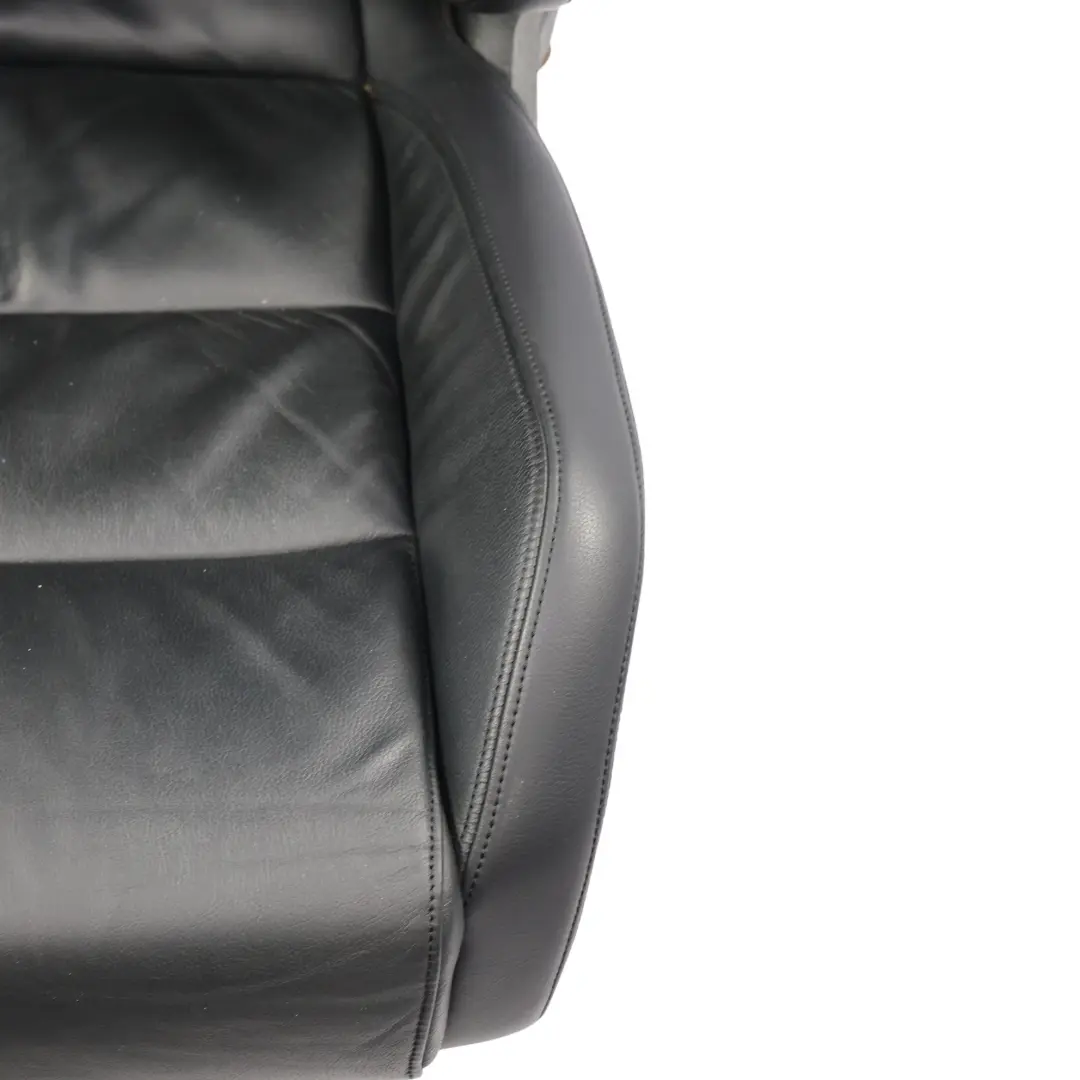 Mk6 Fotel Przedni Prawy Podgrzewany Skórzany Titan Black do Volkswagen Golf VI o numerze 5K3881806CH Volkswagen Golf VI Mk6 Fotel Przedni Prawy Podgrzewany Skórzany Titan Black - SKU 5K3881806CH - Numer Części 5K3881806CH