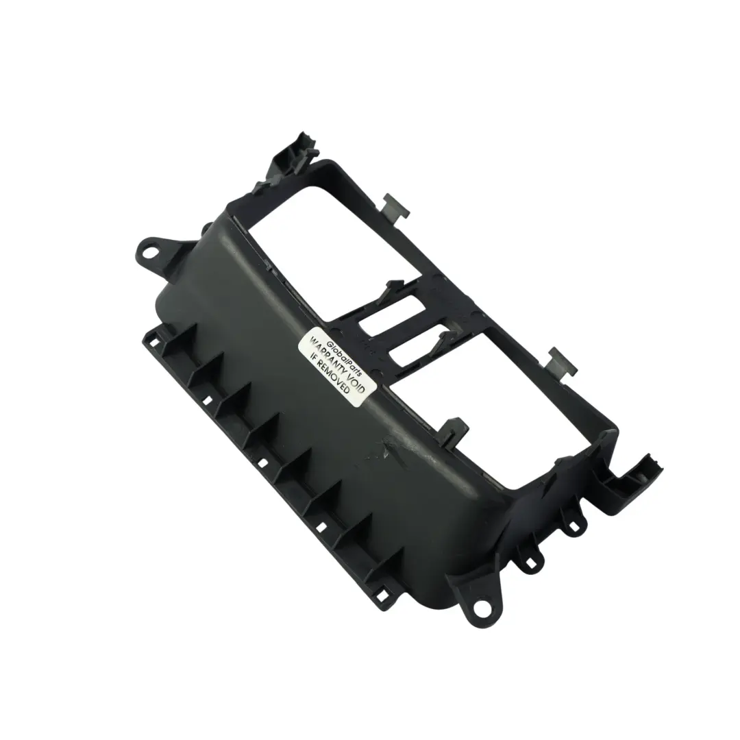 Tył Konsola Środkowa Listwa Osłona Kratka Nawiewu Ramka do BMW E90 E93 o numerze 6027000 BMW E90 E93 Tył Konsola Środkowa Listwa Osłona Kratka Nawiewu Ramka - SKU 6027000 - Numer Części 6027000