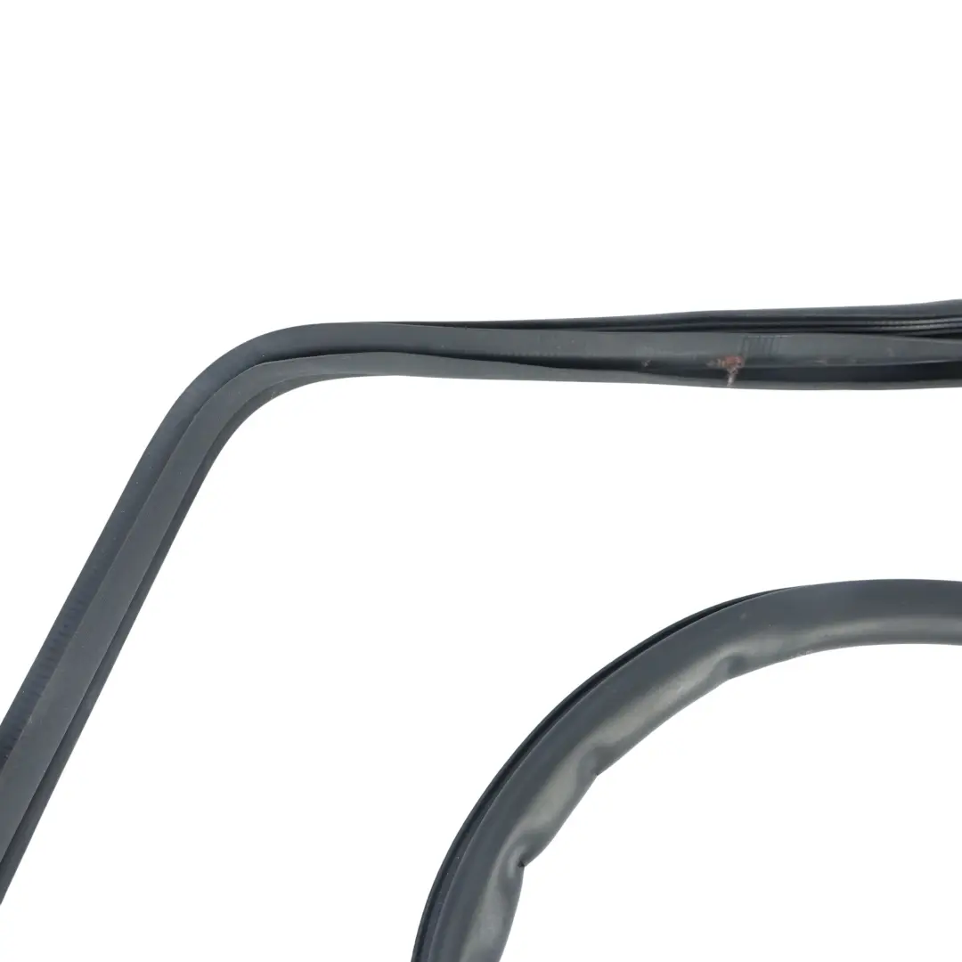 Guarnizione Porta Anteriore Destra per Toyota Auris E15 con numero di parte 6231102110 Toyota Auris E15 Guarnizione Porta Anteriore Destra - SKU 6231102110B0 - Numero di parte 6231102110