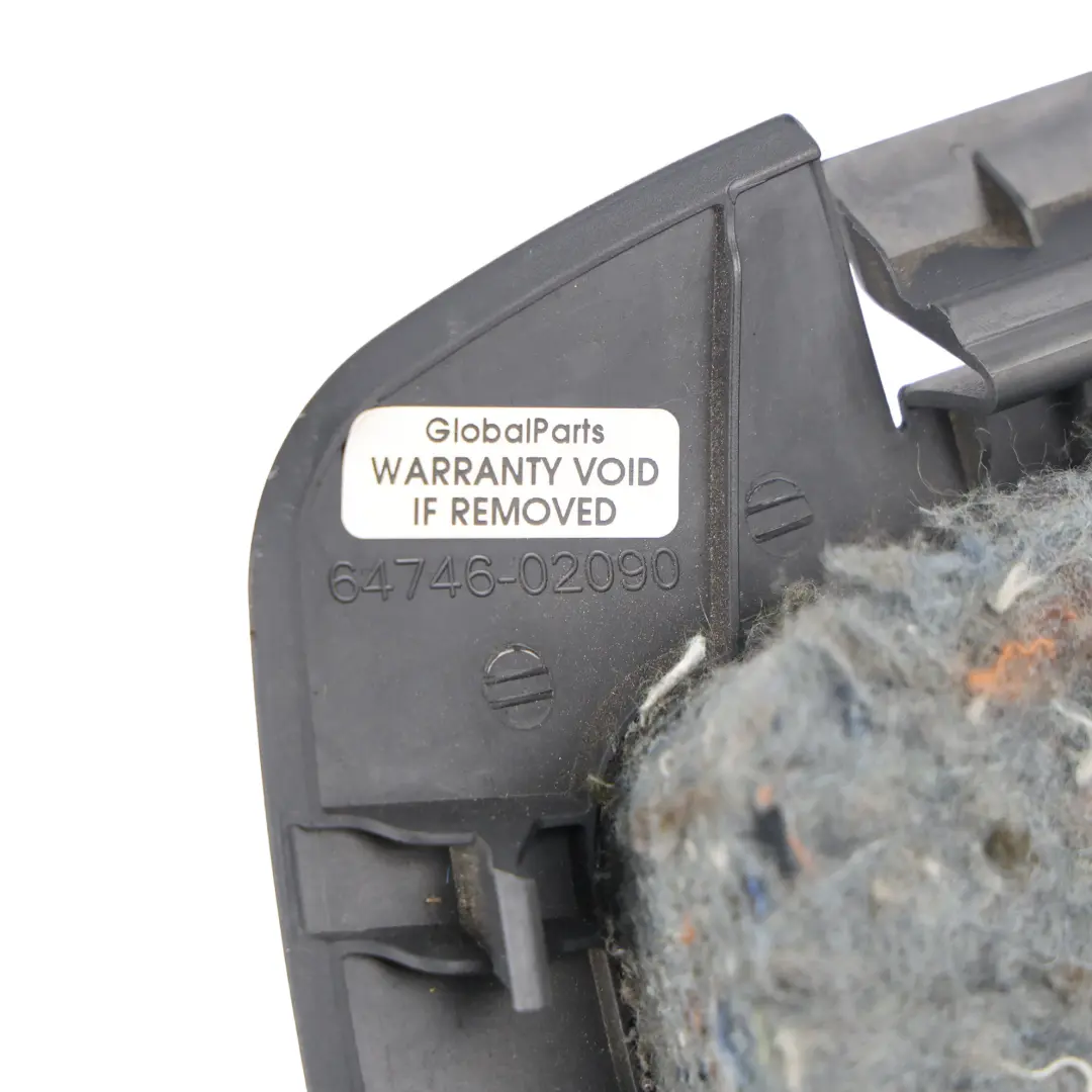 Toyota Auris E15 Osłona Serwisowa Lampy Tylnej Lewa Czarna - SKU 6474602090C0 - Numer Części 6474602090C0