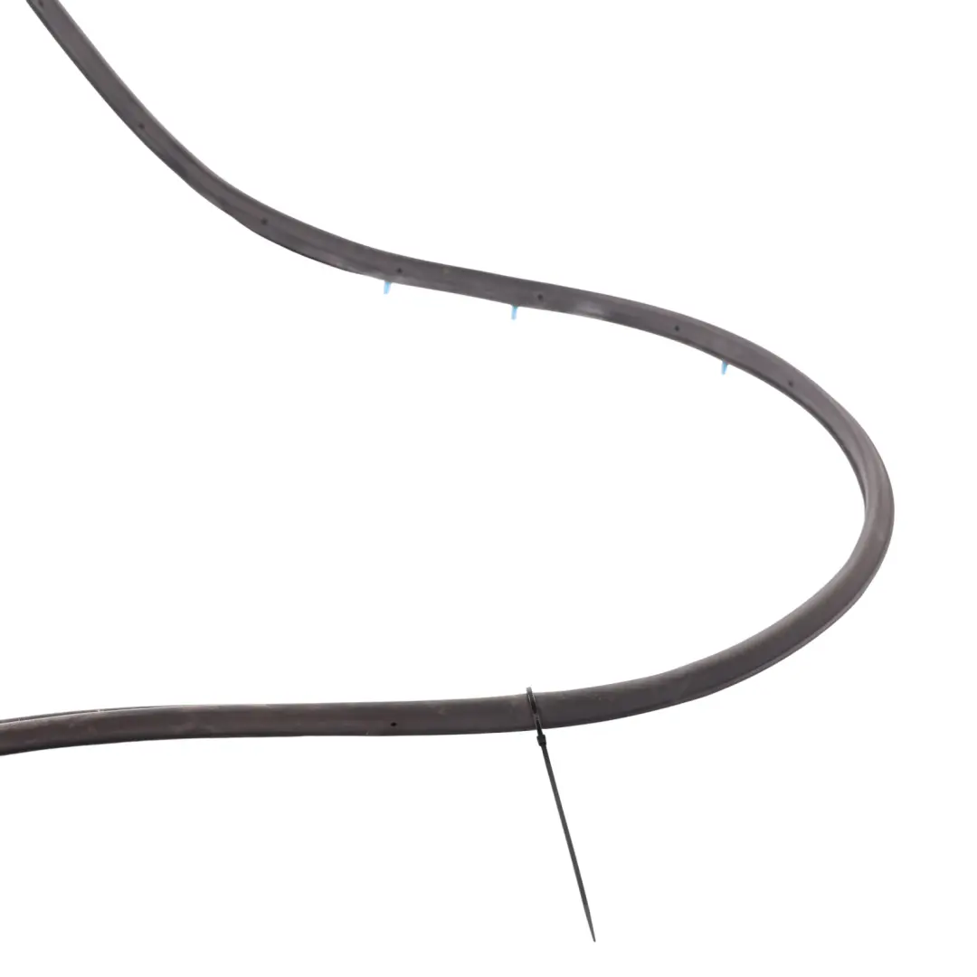 Mk2 Front Door Seal Rubber Gasket Right O/S 67861-0F020 to Toyota Verso R2 with Part number 678610F020 Toyota Verso R2 Mk2 Front Door Seal Rubber Gasket Right O/S 67861-0F020 - SKU 678610F020 - Part number 678610F020