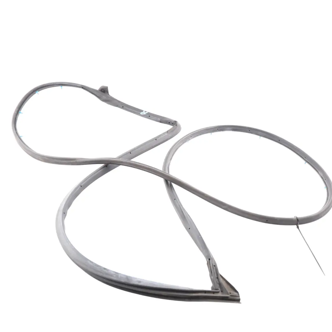 Toyota Verso R2 Mk2 Front Door Seal Rubber Gasket Right O/S 67861-0F020 - SKU 678610F020 - Part number 678610F020