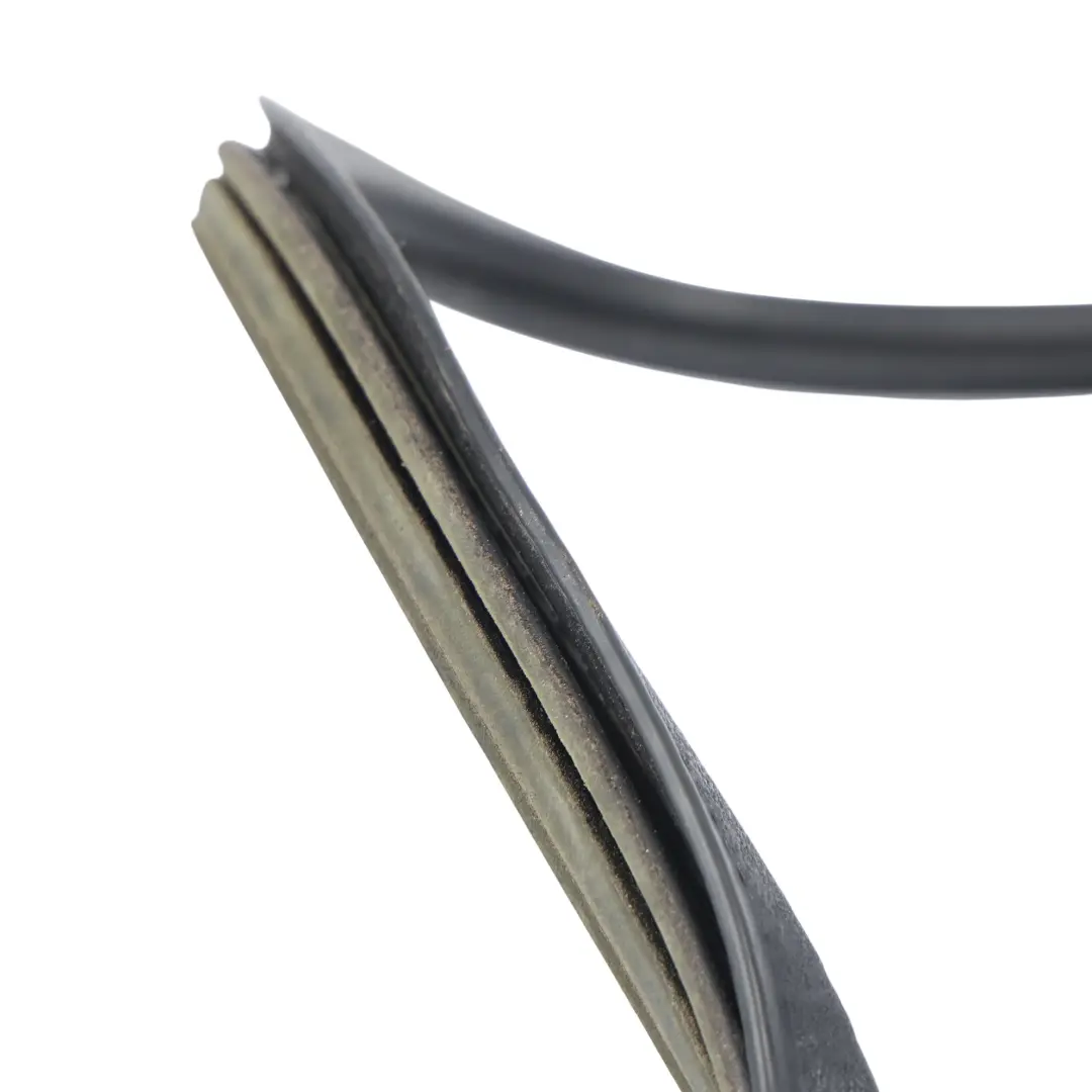 Junta Goma Luna Puerta Trasera Izquierda Derecha para Toyota Aygo B1 con número de pieza 678730H011 Toyota Aygo B1 Junta Goma Luna Puerta Trasera Izquierda Derecha - SKU 678730H011 - Número de pieza 678730H011