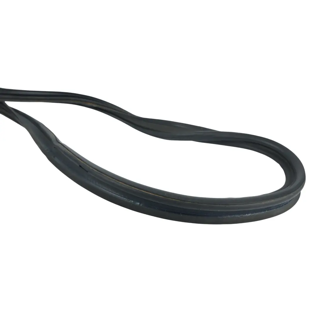 Goma Sello Junta Portón Maletero para Toyota Corolla E12 con número de pieza 6788102051 Toyota Corolla E12 Goma Sello Junta Portón Maletero - SKU 6788102051 - Número de pieza 6788102051