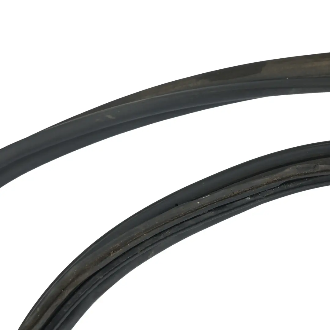 Uszczelka Klapy Bagażnika do Toyota Avensis T270 Kombi o numerze 6788105060 Toyota Avensis T270 Kombi Uszczelka Klapy Bagażnika - SKU 6788105060 - Numer Części 6788105060