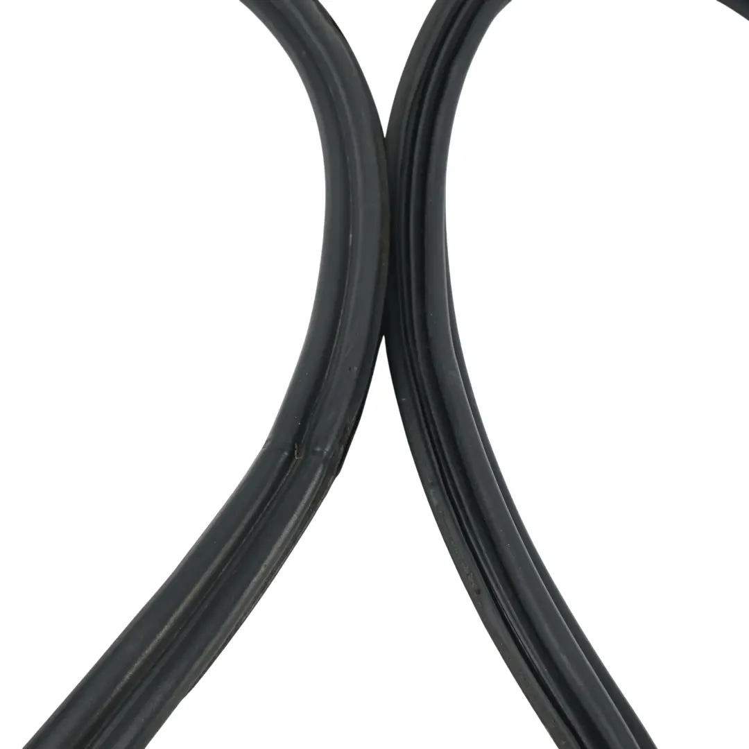 Junta Goma Puerta Maletero para Toyota Avensis T270 Estate con número de pieza 6788105060 Toyota Avensis T270 Estate Junta Goma Puerta Maletero - SKU 6788105060 - Número de pieza 6788105060