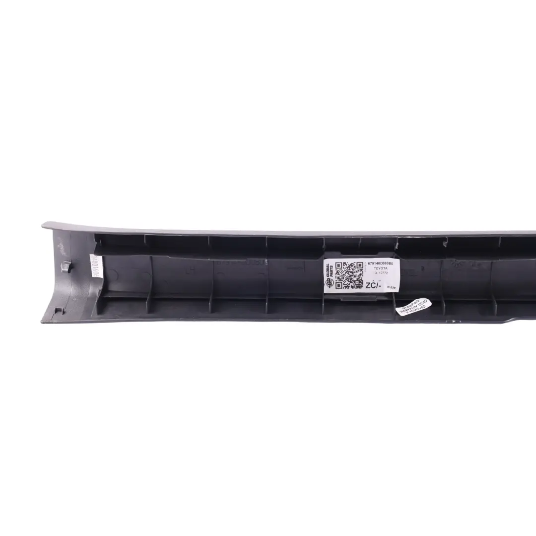 Moldura Umbral Puerta Del Izquierda Gris Oscuro 67914-0D080 para Toyota Yaris P9 con número de pieza 679140D080B0 Toyota Yaris P9 Moldura Umbral Puerta Del Izquierda Gris Oscuro 67914-0D080 - SKU 679140D080B0 - Número de pieza 679140D080B0