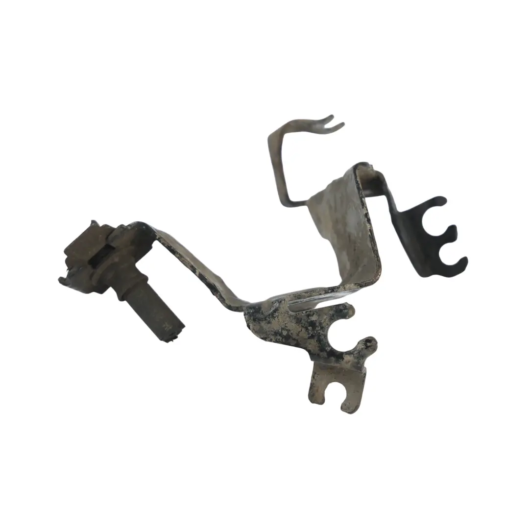 Uchwyt Przewodu Hamulcowego Przedni Prawy do BMW F20 F30 F32 o numerze 6792256 BMW F20 F30 F32 Uchwyt Przewodu Hamulcowego Przedni Prawy - SKU 6792256 - Numer Części 6792256