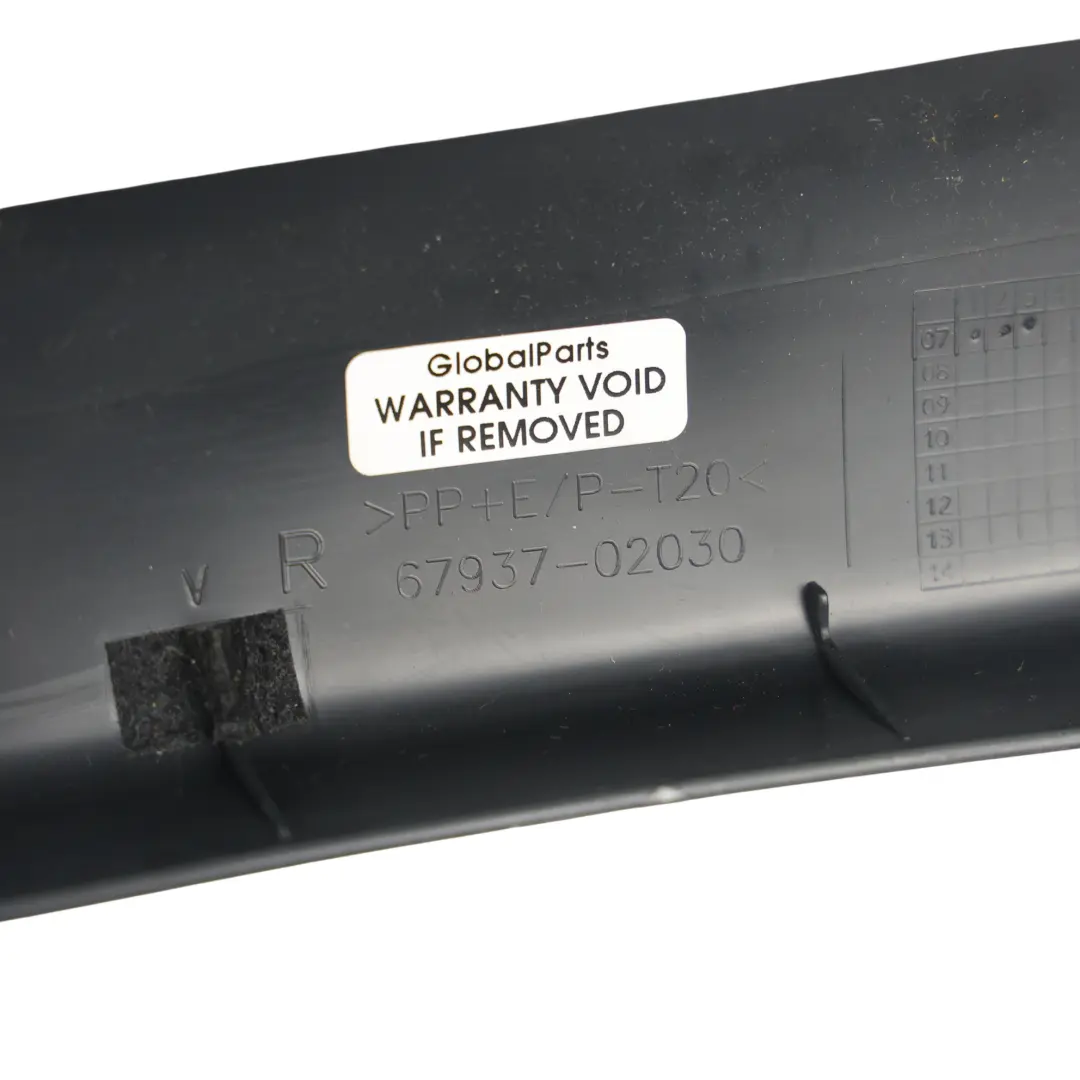 Listwa Klapy Bagażnika Ciemnoszara Prawa do Toyota Auris E15 o numerze 6793702030B1 Toyota Auris E15 Listwa Klapy Bagażnika Ciemnoszara Prawa - SKU 6793702030B1 - Numer Części 6793702030B1