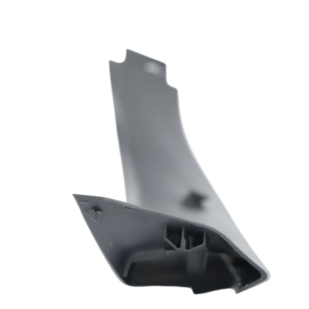 Panel Moldura Portón Trasero Izquierdo Gris para Toyota Auris E15 con número de pieza 6793802030B1 Toyota Auris E15 Panel Moldura Portón Trasero Izquierdo Gris - SKU 6793802030B1 - Número de pieza 6793802030B1