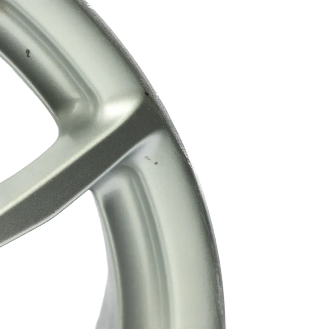 Jante Alliage Argent 16" 7J ET:40 V-Spoke 378 pour BMW F20 F21 F22 F23 à propos du numéro de pièce 6796202 BMW F20 F21 F22 F23 Jante Alliage Argent 16" 7J ET:40 V-Spoke 378 - SKU 6796202-SL1 - Numéro de pièce 6796202