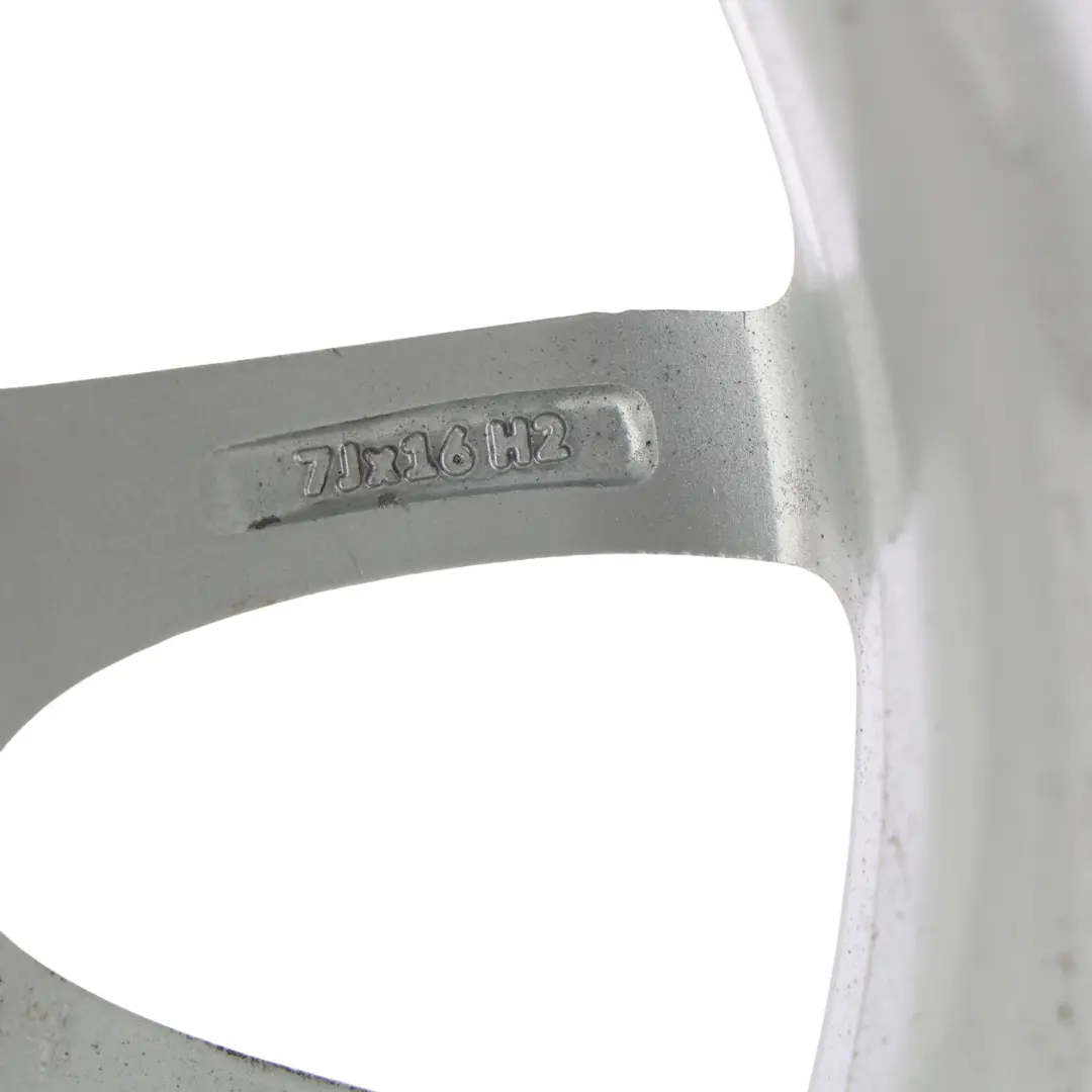 Jante Alliage 16" 7J ET:40 V-Spoke 378 pour BMW F20 F21 F22 F23 à propos du numéro de pièce 6796202 BMW F20 F21 F22 F23 Jante Alliage 16" 7J ET:40 V-Spoke 378 - SKU 6796202-SL2 - Numéro de pièce 6796202