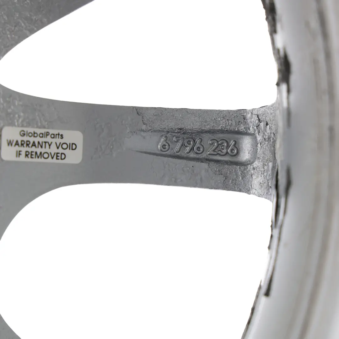 Jante Alliage Argent 16" 7J ET:31 V-spoke 390 pour BMW F30 F31 F36 à propos du numéro de pièce 6796236 BMW F30 F31 F36 Jante Alliage Argent 16" 7J ET:31 V-spoke 390 - SKU 6796236-SL1 - Numéro de pièce 6796236
