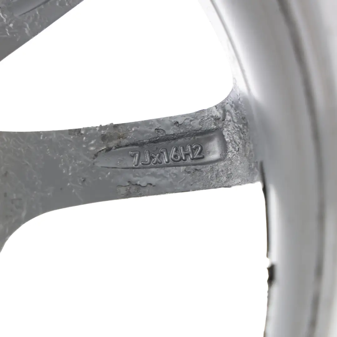 Jante Alliage Argent 16" 7J ET:31 V-spoke 390 pour BMW F30 F31 F36 à propos du numéro de pièce 6796236 BMW F30 F31 F36 Jante Alliage Argent 16" 7J ET:31 V-spoke 390 - SKU 6796236-SL1 - Numéro de pièce 6796236