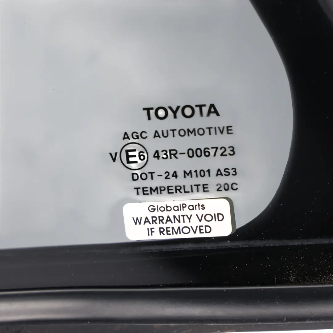 Szyba Boczna Tylna Lewa Ciemna AS3 do Toyota Avensis T270 o numerze 6812405110 Toyota Avensis T270 Szyba Boczna Tylna Lewa Ciemna AS3 - SKU 6812405110 - Numer Części 6812405110