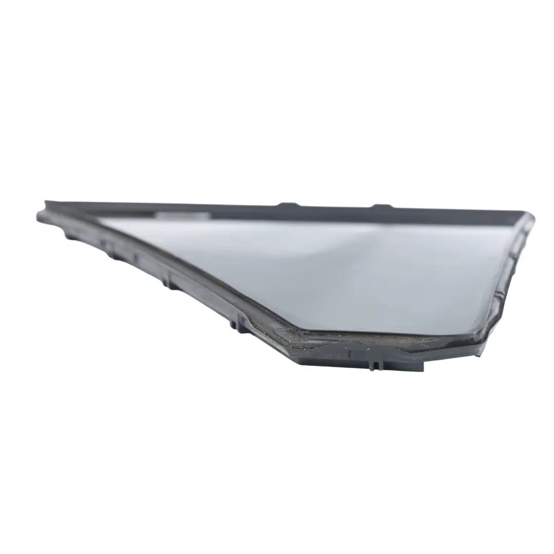 Vetro Deflettore Posteriore Sinistro Scuro AS3 per Toyota Avensis T270 con numero di parte 6812405110 Toyota Avensis T270 Vetro Deflettore Posteriore Sinistro Scuro AS3 - SKU 6812405110 - Numero di parte 6812405110
