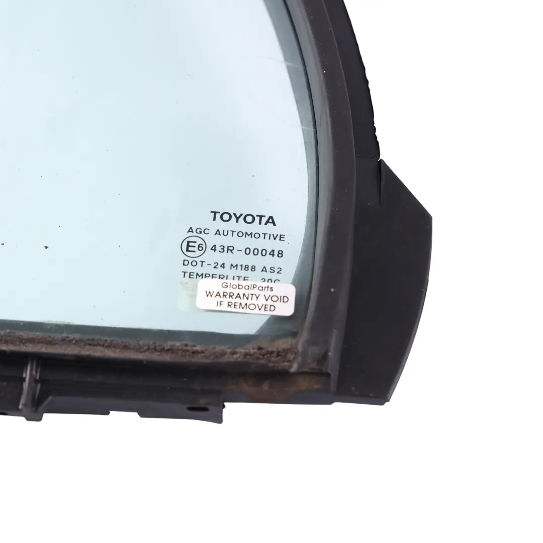 Toyota Yaris P9 Hintere Tür Seitenscheibe Glas Links - SKU 681240D051 - Teilenummer 681240D051