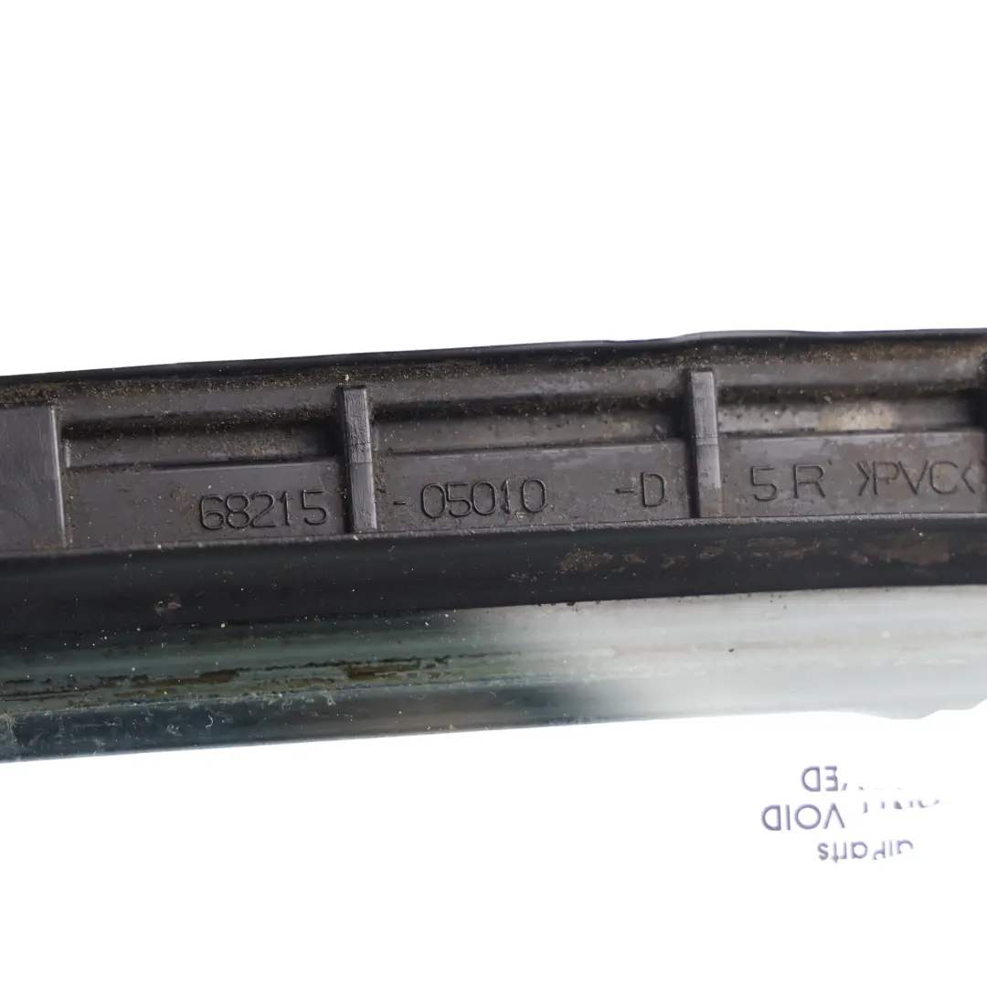 Toyota Avensis T270 Vitre Custode Avant Droite Trempé - SKU 6812505010 - Numéro de pièce 6812505010