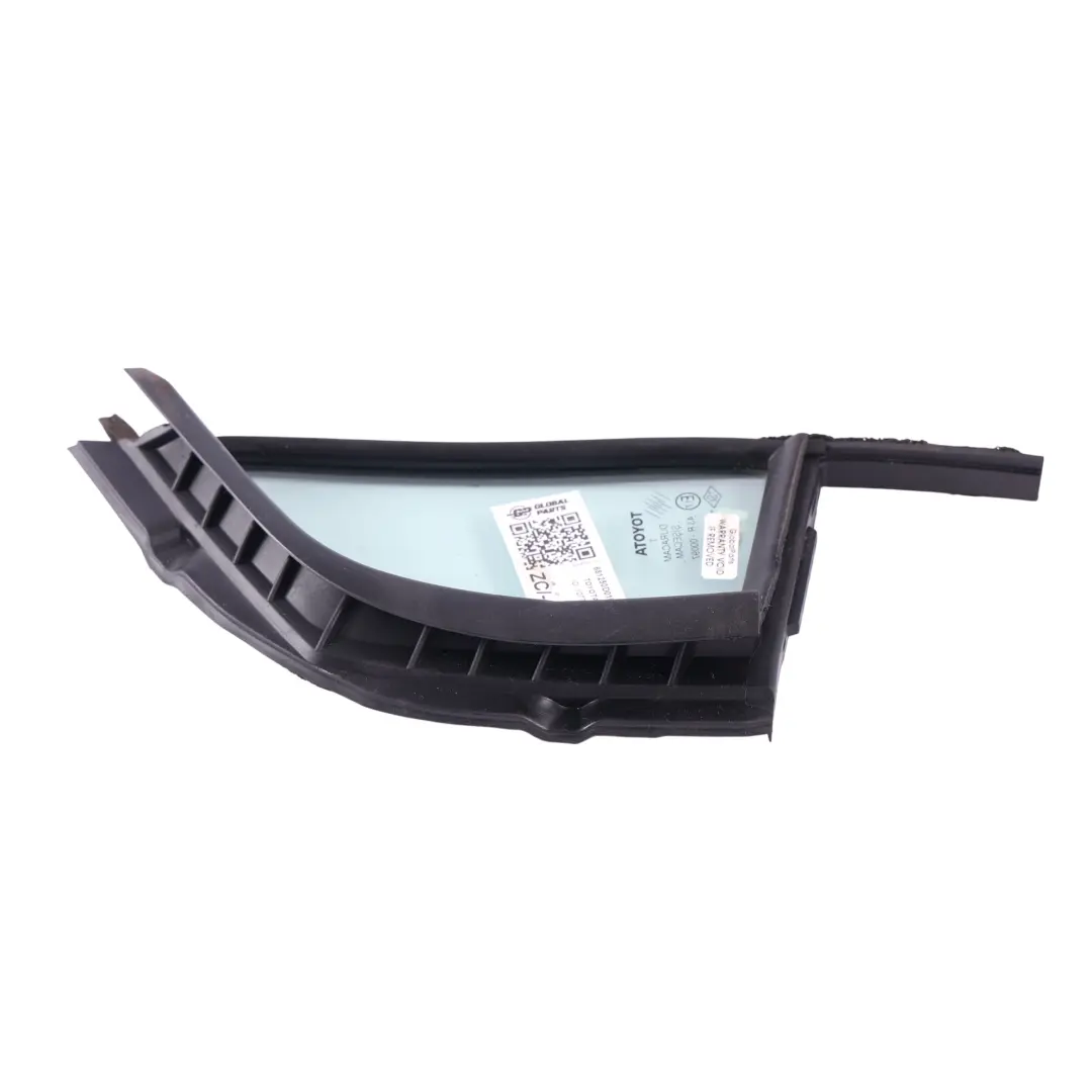 Mk2 Vetro Fisso Laterale Anteriore Destro 68125-0D010 per Toyota Yaris con numero di parte 681250D010 Toyota Yaris Mk2 Vetro Fisso Laterale Anteriore Destro 68125-0D010 - SKU 681250D010-1 - Numero di parte 681250D010