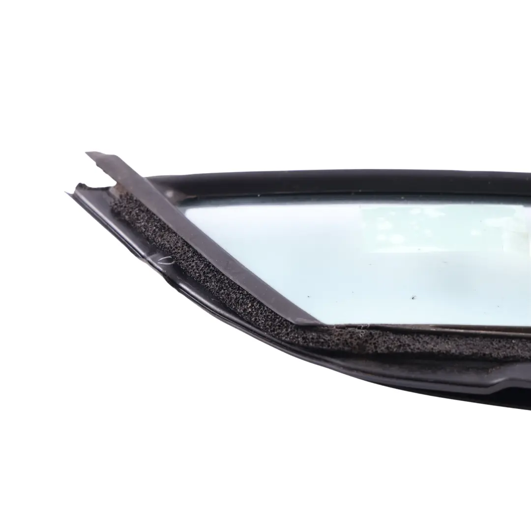 Toyota Yaris Mk2 Cristal Triangular Puerta Delantera Izquierda - SKU 681260D010 - Número de pieza 681260D010