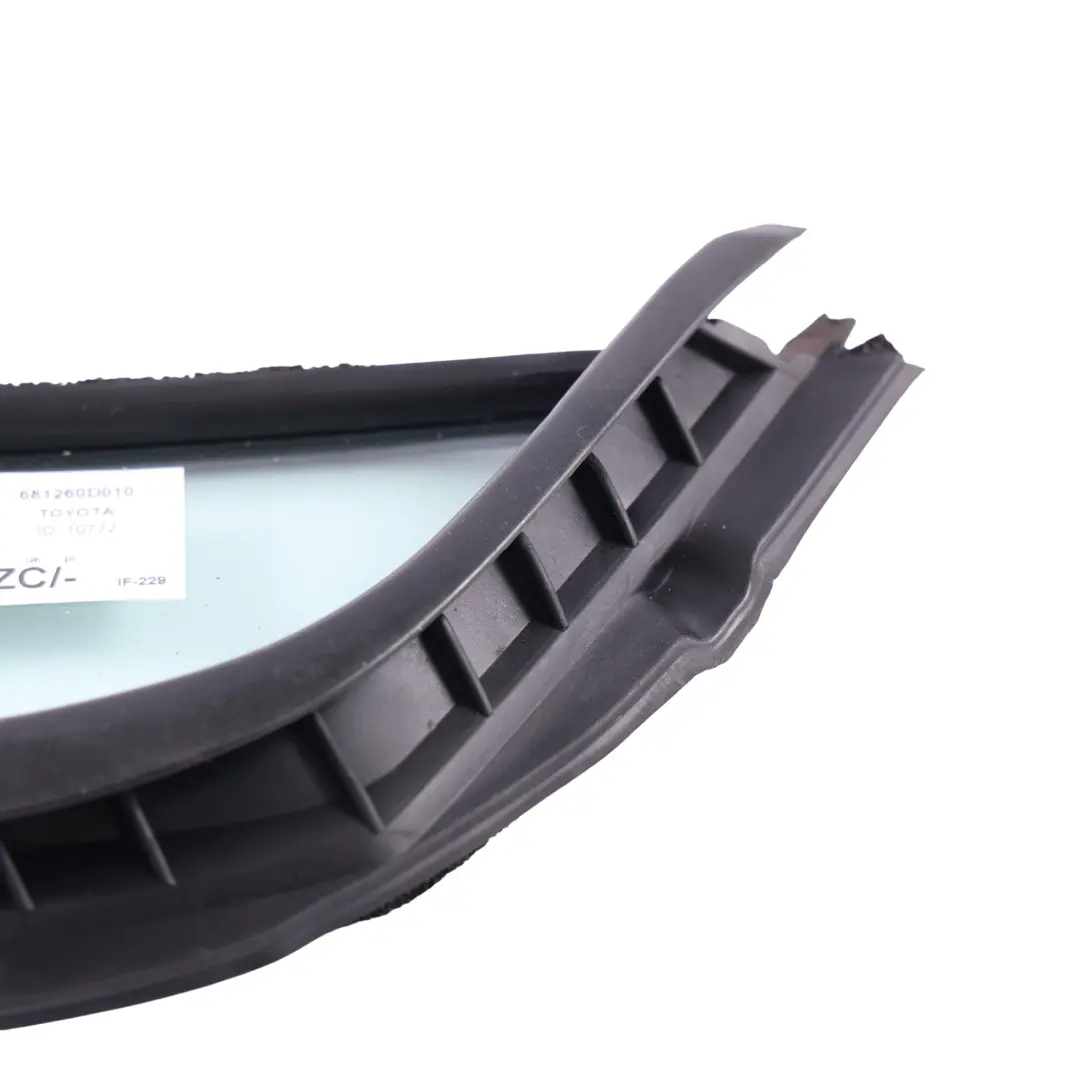 Mk2 Dreieckfenster Scheibe Vorne Links für Toyota Yaris mit Teilenummer 681260D010 Toyota Yaris Mk2 Dreieckfenster Scheibe Vorne Links - SKU 681260D010 - Teilenummer 681260D010