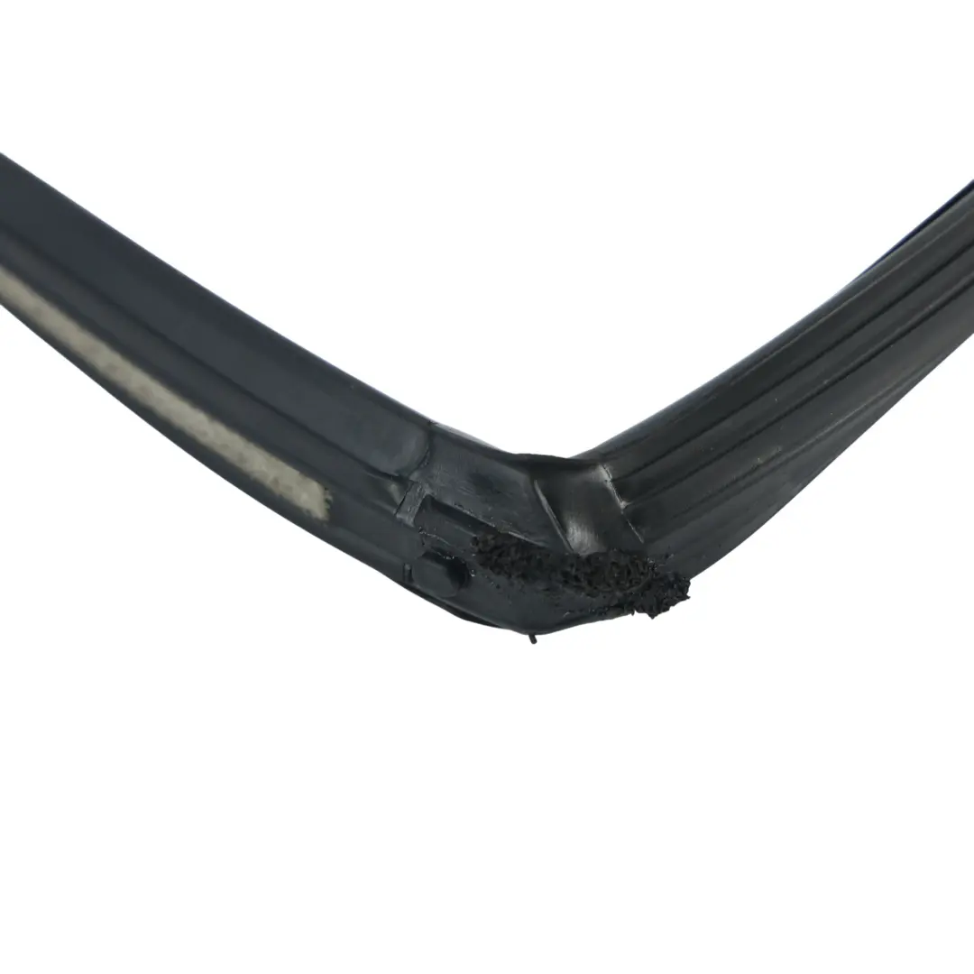 Toyota Corolla E12 Türscheibenführung Vorne Rechts 3 Türer - SKU 6814102081 - Teilenummer 6814102081