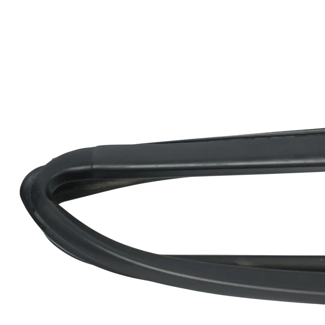 Toyota Yaris P9 5D Guía Cristal Puerta Delantera Derecha - SKU 681410D090 - Número de pieza 681410D090