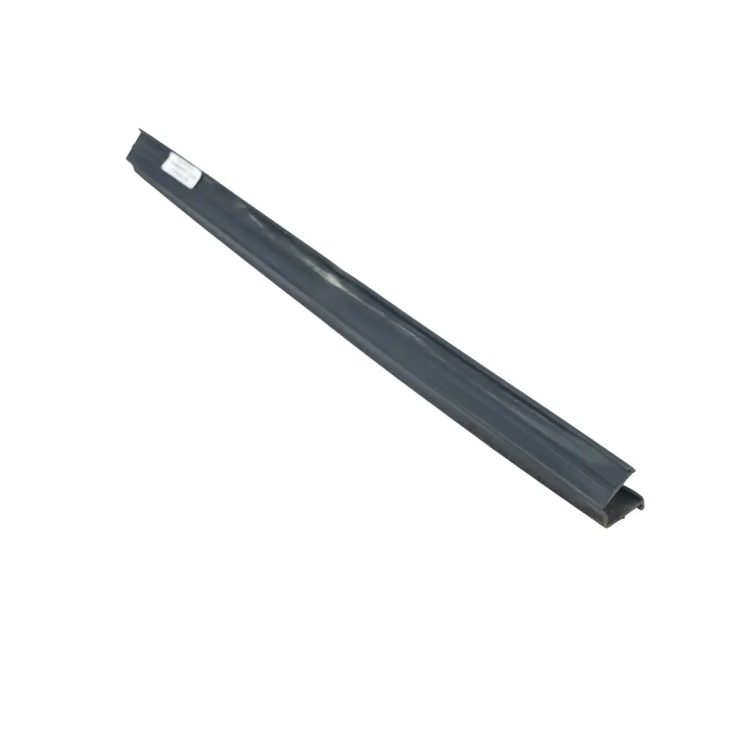 Uszczelka Szyby Drzwi Przód Lewa Prawa do Toyota Celica T23 o numerze 6814120310 Toyota Celica T23 Uszczelka Szyby Drzwi Przód Lewa Prawa - SKU 6814120310 - Numer Części 6814120310
