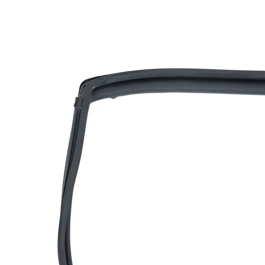 Uszczelka Prowadnica Szyby Drzwi Tył Prawa do Toyota Auris E15 o numerze 6814202110 Toyota Auris E15 Uszczelka Prowadnica Szyby Drzwi Tył Prawa - SKU 6814202110 - Numer Części 6814202110