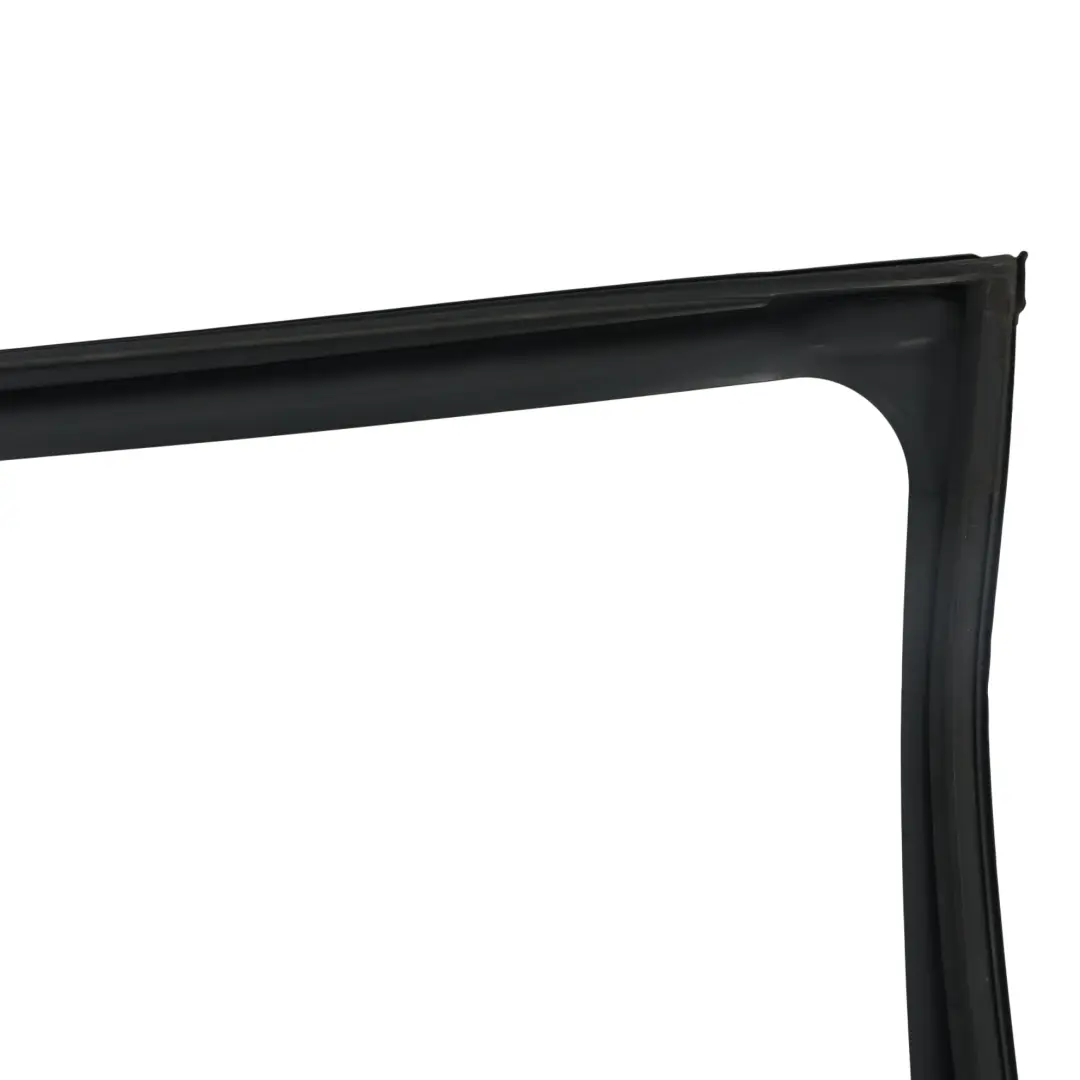 Junta Puerta Delantera Guía Cristal Izquierda para Toyota Avensis T270 con número de pieza 6815105040 Toyota Avensis T270 Junta Puerta Delantera Guía Cristal Izquierda - SKU 6815105040 - Número de pieza 6815105040