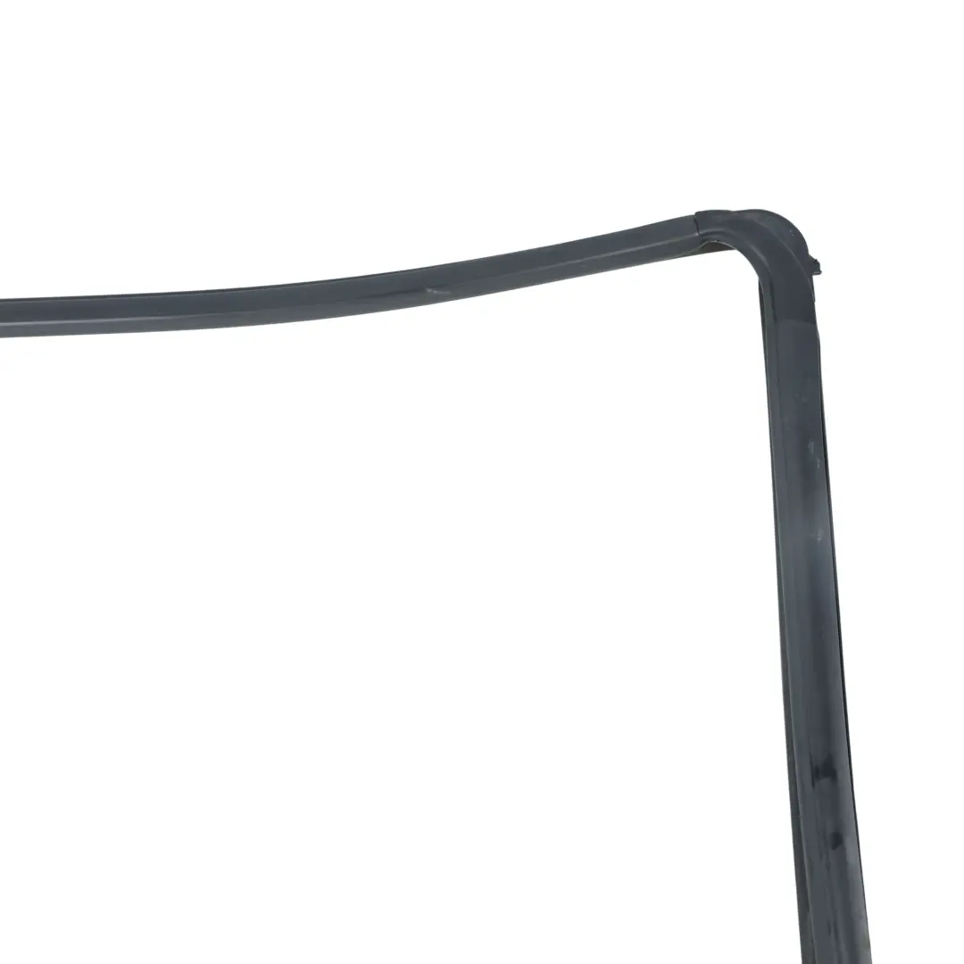 Joint Glissière Vitre Porte Arrière Gauche pour Toyota Yaris P9 à propos du numéro de pièce 681520D050 Toyota Yaris P9 Joint Glissière Vitre Porte Arrière Gauche - SKU 681520D050 - Numéro de pièce 681520D050