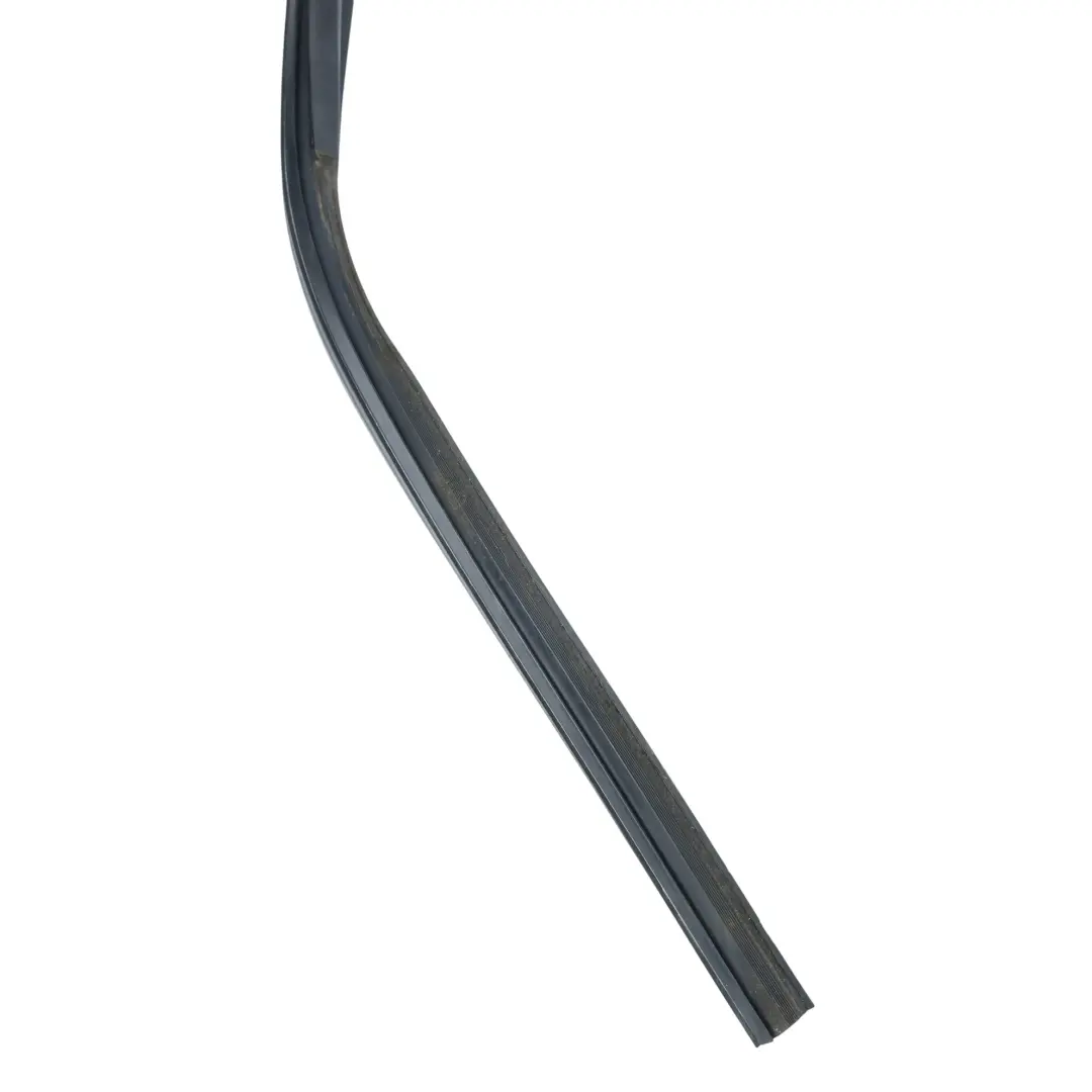 Joint Glissière Vitre Porte Arrière Gauche pour Toyota Yaris P9 à propos du numéro de pièce 681520D050 Toyota Yaris P9 Joint Glissière Vitre Porte Arrière Gauche - SKU 681520D050 - Numéro de pièce 681520D050