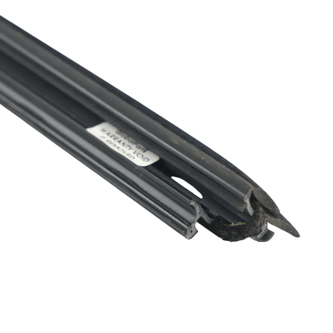 Toyota Auris E15 Uszczelka Okna Drzwi Przednich Wewnętrzna Lewa 68172021 - SKU 6817202120 - Numer Części 6817202120
