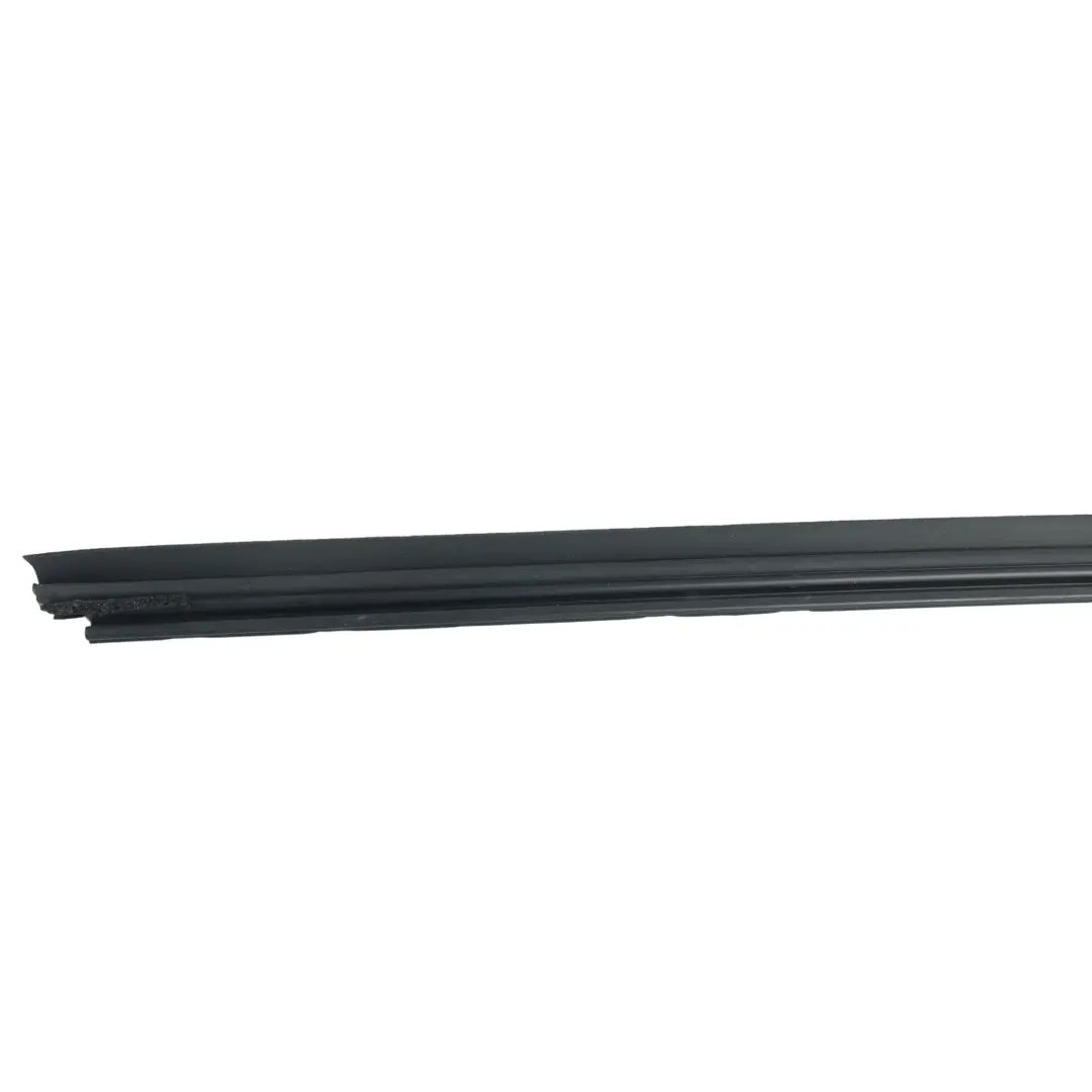 Burlete Interior Ventana Puerta Delantera Izquierda 68172021 para Toyota Auris E15 con número de pieza 6817202120 Toyota Auris E15 Burlete Interior Ventana Puerta Delantera Izquierda 68172021 - SKU 6817202120 - Número de pieza 6817202120