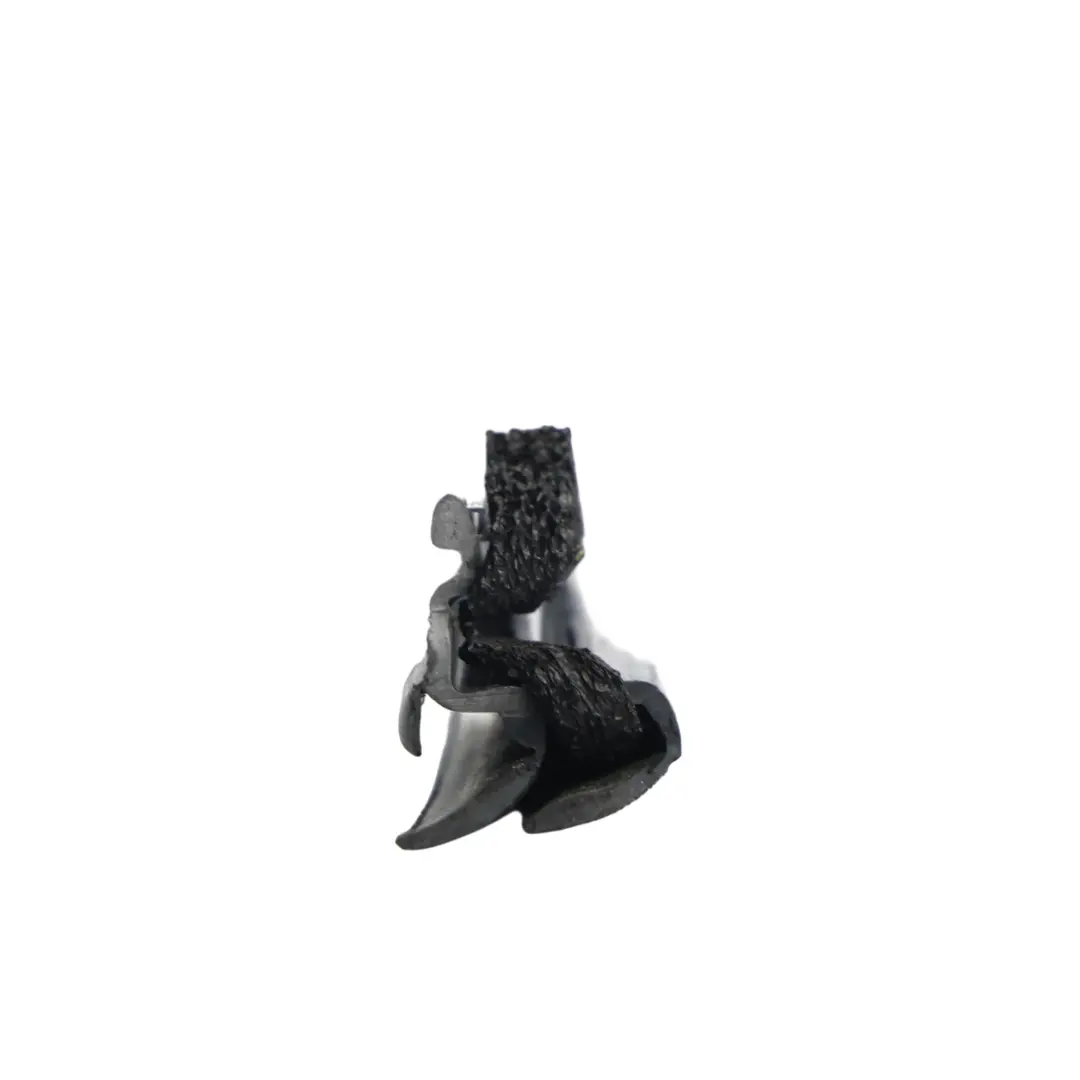 Guarnizione Vetro Porta Ant Interna Sinistra per Toyota Avensis T270 con numero di parte 6817205060 Toyota Avensis T270 Guarnizione Vetro Porta Ant Interna Sinistra - SKU 6817205060 - Numero di parte 6817205060