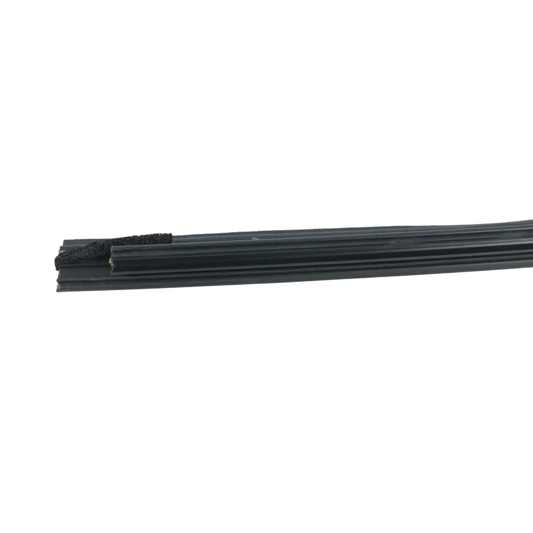 Guarnizione Interna Finestrino Porta Posteriore Destra 68173021 per Toyota Auris E15 con numero di parte 6817302120 Toyota Auris E15 Guarnizione Interna Finestrino Porta Posteriore Destra 68173021 - SKU 6817302120 - Numero di parte 6817302120
