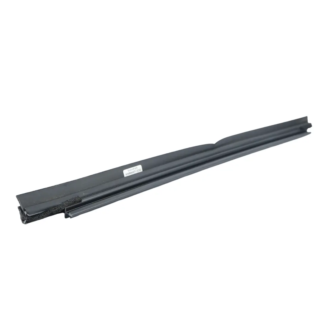Toyota Auris E15 Burlete Interior Cristal Puerta Trasera Izquierda - SKU 6817402090 - Número de pieza 6817402090