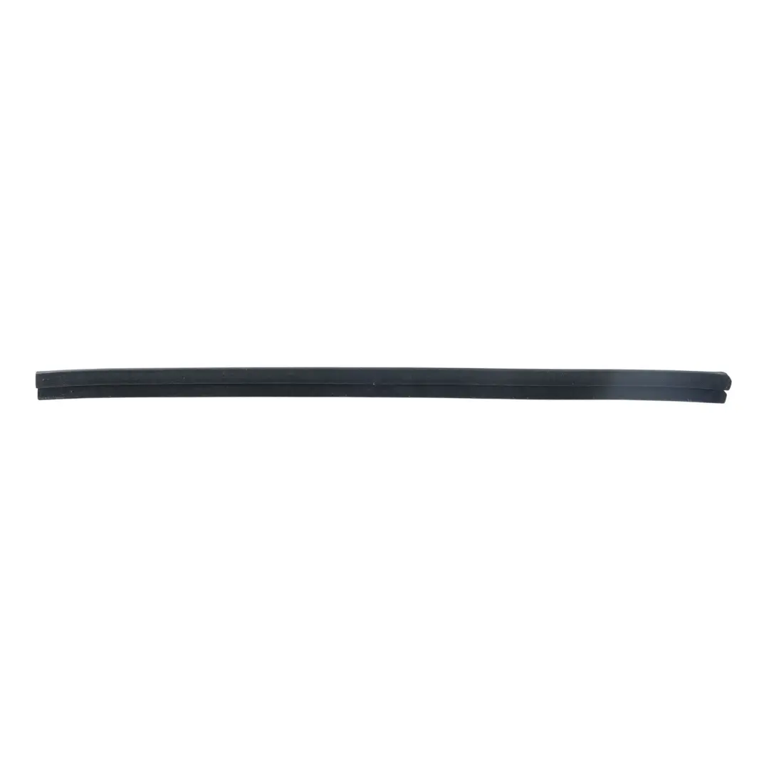 Guarnizione Vetro Porta Posteriore Interna Sinistra 68174051 per Toyota Avensis T270 con numero di parte 6817405100 Toyota Avensis T270 Guarnizione Vetro Porta Posteriore Interna Sinistra 68174051 - SKU 6817405100 - Numero di parte 6817405100
