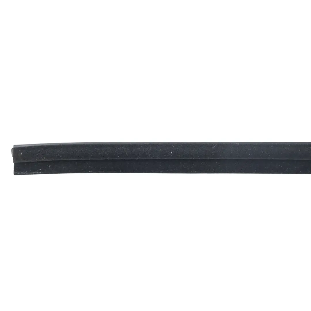 Toyota Avensis T270 Guarnizione Vetro Porta Posteriore Interna Sinistra 68174051 - SKU 6817405100 - Numero di parte 6817405100
