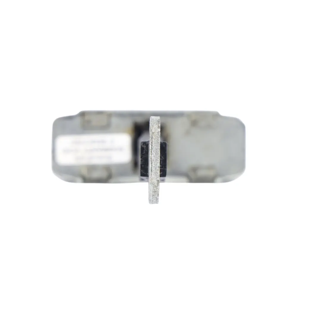 Toyota Auris E15 Limitador Puerta Trasera Derecha - SKU 6863002120 - Número de pieza 68630-02120
