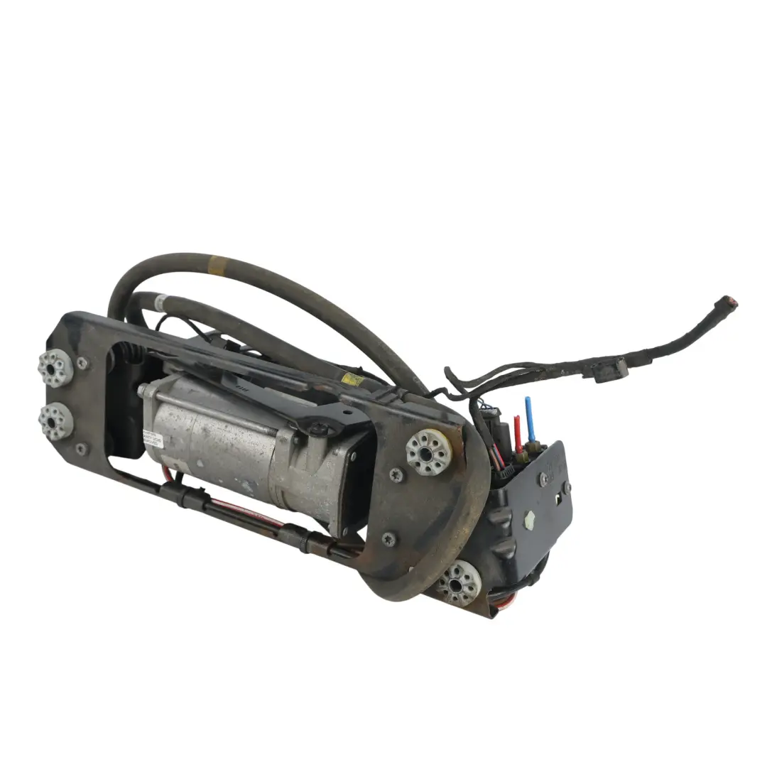 Silnik Kompresora Pneumatyki 6789450 do BMW F01 F02 F07 F11 o numerze 6875176 BMW F01 F02 F07 F11 Silnik Kompresora Pneumatyki 6789450 - SKU 6875176-2 - Numer Części 6875176