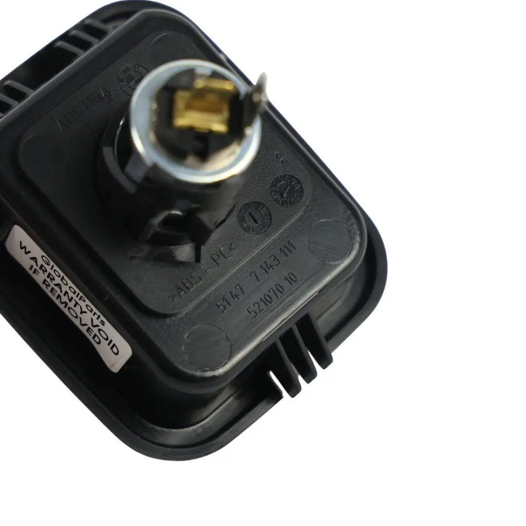BMW E60 E81 E87 E90 E91 F20 F30 LCI Charging Socket Mount 7143111 - SKU 6904008-1 - Part number 6904008
